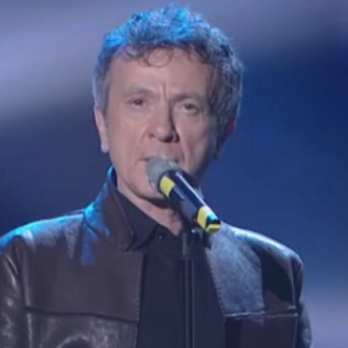 “Se dovessero vietare in Italia i viaggi di lavoro per Mosca, chiederei la cittadinanza russa. Loro devono sapere che gli italiani li amano”: così Pupo