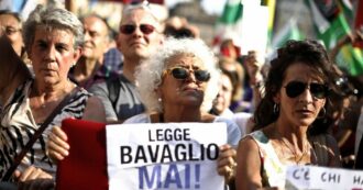 Copertina di L’Ue boccia la libertà di stampa in Italia: “Rai occupata, bavagli e editori impuri”
