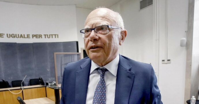 Concorso truccato, 1 anno e 4 mesi al virologo Galli