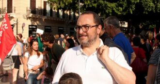 Copertina di Palermo, revocato incarico di preside a ex assessore Prc