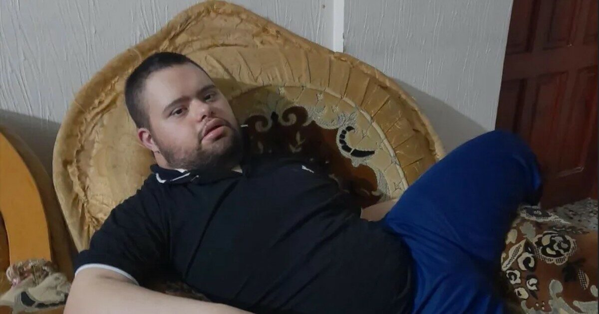 “Fatto sbranare dai cani e lasciato morire da solo”: la madre di un ragazzo Down di Gaza racconta come è stato ucciso da soldati d’Israele