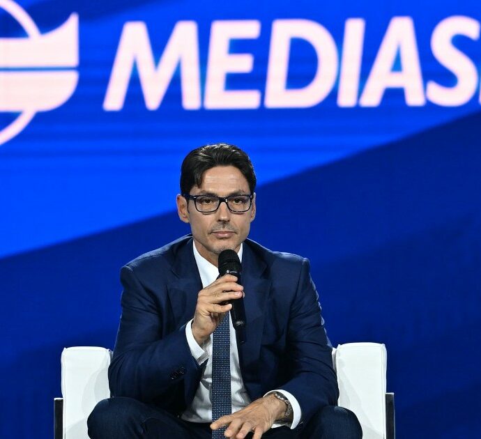 Mfe, Pier Silvio Berlusconi presidente e ad di Mediaset Italia: “Il futuro è complicato. E la concorrenza delle nuove piattaforme è fortissima”. Tutte le nuove nomine: Sebastiano Lombardi nuovo direttore di Canale 5