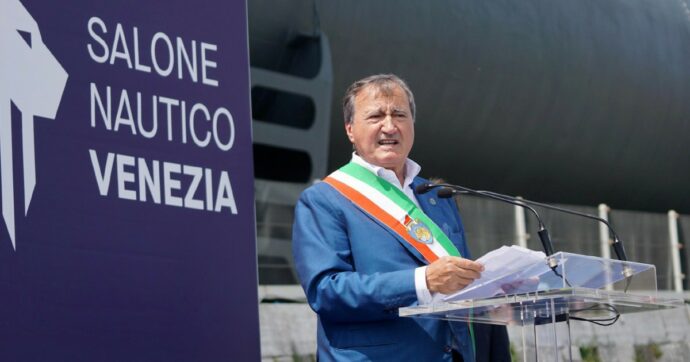 Il politologo Vannucci: “Politica asservita ai privati: non si dimettono per ricatto”