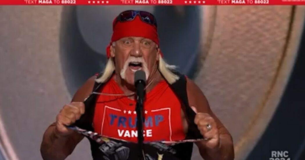 Usa 2024, Hulk Hogan show alla convention di Trump. Il wrestler si strappa la maglia per il tycoon: “È il mio eroe”