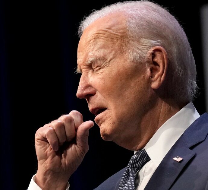 I Repubblicani cercano il jackpot dopo il ritiro di Biden: “Deve dimettersi immediatamente”