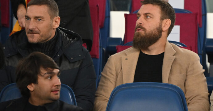 Copertina di Coppia di romanisti chiama il figlio “Totti De Rossi”: il certificato di nascita fa il giro del web