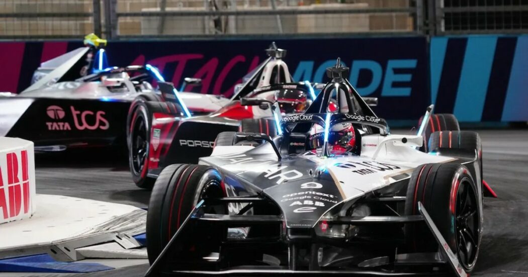 Formula E, l’epilogo a Londra: Porsche e Jaguar dominatrici della stagione. E dalla prossima si cambia
