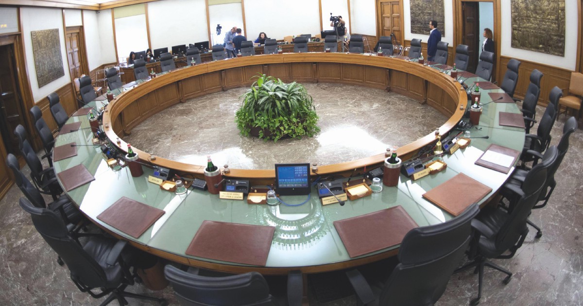 bagarre al csm sul caso del magistrato minacciato da nordio i consiglieri di destra fanno mancare il numero legale