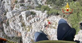 Copertina di Sardegna, due turisti intrappolati sul canyon di Gorroppu: lo spettacolare salvataggio fatto dai vigili del fuoco
