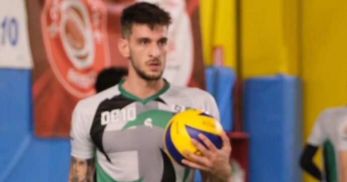 Malore al torneo di pallavolo, muore a 32 anni Danilo Cremona. Il dolore del volley lombardo: “Ciao Corry, sorridi come hai sempre fatto”