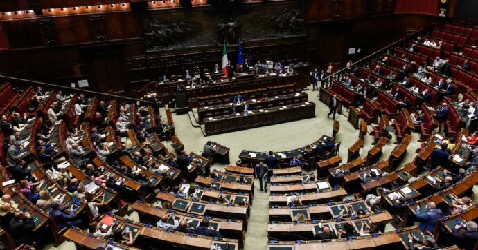 Dopo la modifica dei criteri di nullità dei voti, ribaltato il risultato delle Politiche a Cosenza: eletto Andrea Gentile di Fi, fuori deputata M5s