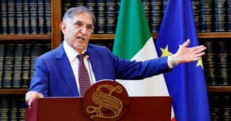 Copertina di Andrea Joly “non s’è identificato”: affronto di La Russa al cronista pestato