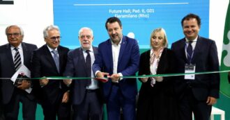 Salvini taglianastri è sempre in tour (e tace sui disastri dei trasporti)