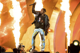 Copertina di Travis Scott scatena un terremoto all’Ippodromo di Milano: gli abitanti di San Siro segnalano tre scosse