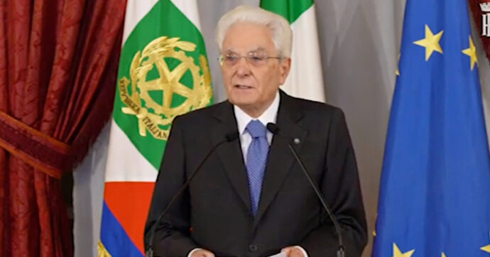 Copertina di L’ironia di Mattarella dopo la proposta della Lega: “Spero si possa ancora dire ‘sindaca’”