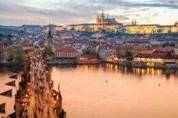 Copertina di Praga insolita: 7 cose da fare fuori dai circuiti del turismo di massa