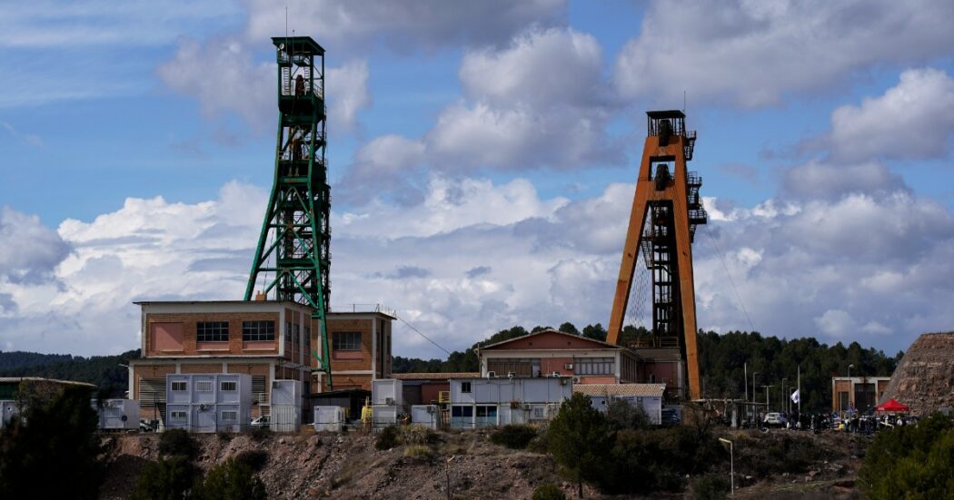 L’Italia torna a caccia di materie prime: riparte l’industria mineraria, tra nuove opportunità e vecchi problemi ambientali | la mappa