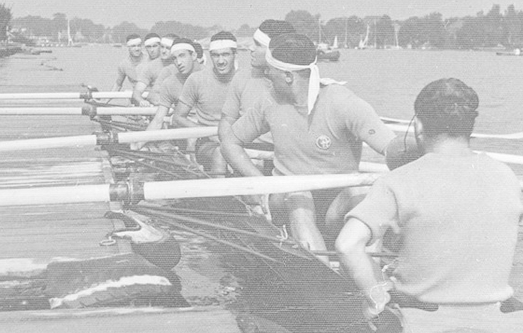 Scarronzoni, i portuali che sfidarono il mondo – La storia dimenticata dei Giochi olimpici