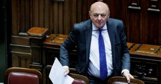 Copertina di Rinnovabili, il ministero  si duole: “Troppi progetti”