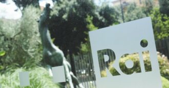 Copertina di Bortone e lo specchio firmato Pistoletto: il codice etico e il rischio audit, la giornalista di nuovo nei guai