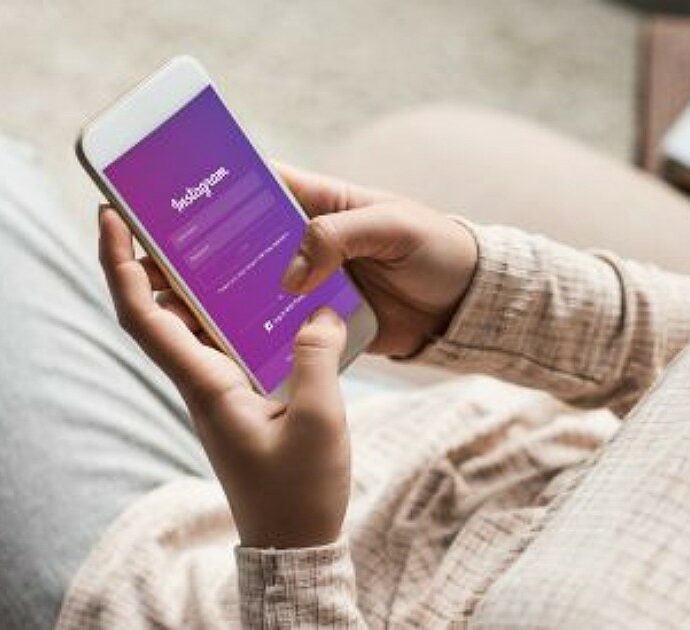 Instagram down: “Non funzionano più le Storie”, centinaia di segnalazioni dagli utenti di tutto il mondo