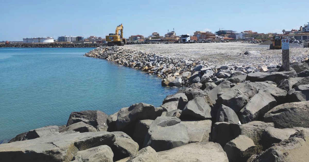 Il progetto del megaporto a Fiumicino è una follia: l’ecosistema locale rischia gravi ripercussioni Il progetto del megaporto a Fiumicino è una follia: l’ecosistema locale rischia gravi ripercussioni
