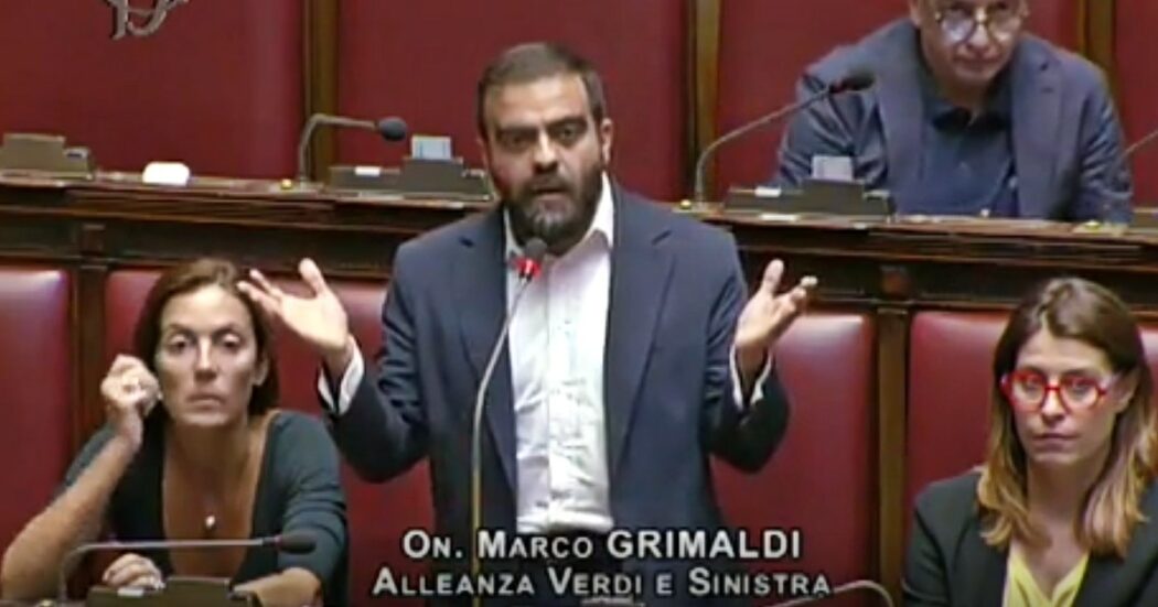Orsa Kj1, Grimaldi (Avs) alla Camera: “Fugatti si comporta come un fuorilegge, un matto col botto”. Scontro con la Lega