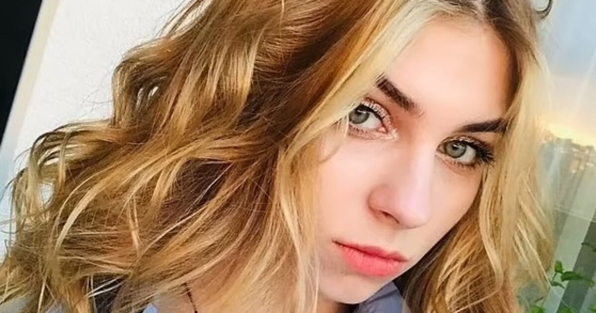 Neo sposa si appoggia nuda alla finestra di un appartamento al 15esimo piano e cade: morta la 23enne Ksenia Vodyanitskaya. Aperta indagine