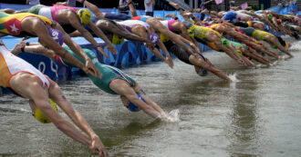 Copertina di Olimpiadi nella Senna, Vermeylen denuncia: “Ho visto cose a cui non dovrei pensare”. E i social ironizzano su un atleta che vomita