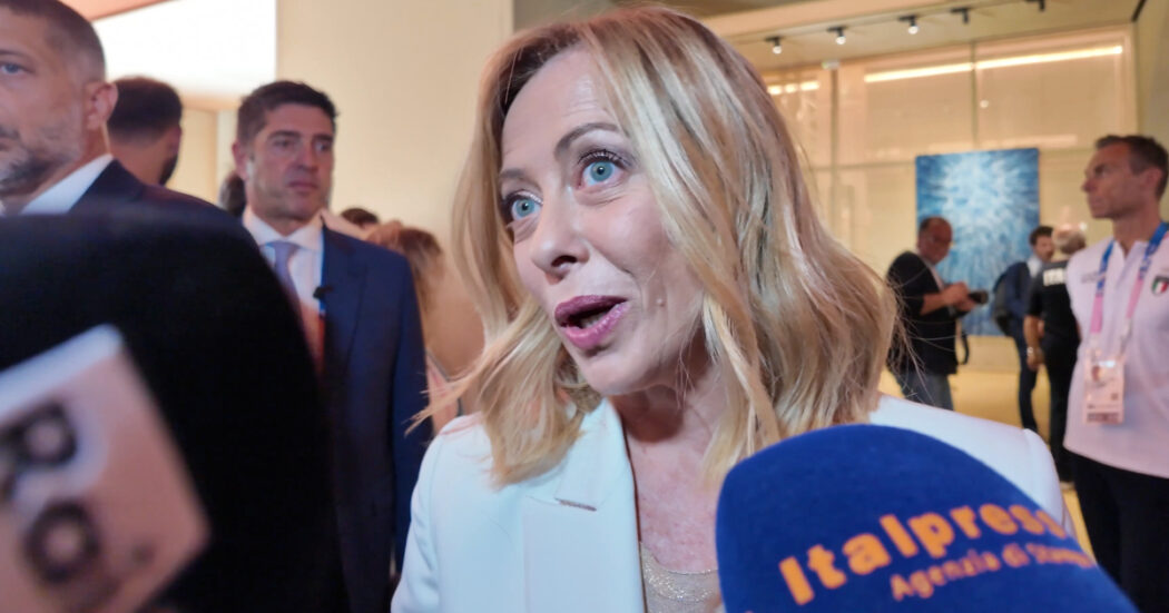 Angela Carini si ritira, Meloni: “Non era una gara ad armi pari. Khelif? Le tesi estreme incidono sui diritti delle donne”