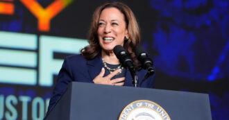 Copertina di Kamala Harris ottiene la nomination. Prima donna afroamericana a correre per la presidenza. Lunedì il nome del vice