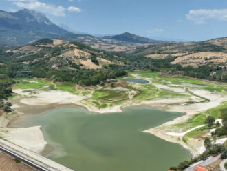 Il commissario per l’emergenza idrica: “Estate dura nel Meridione”. In Sardegna è già lotta alla siccità