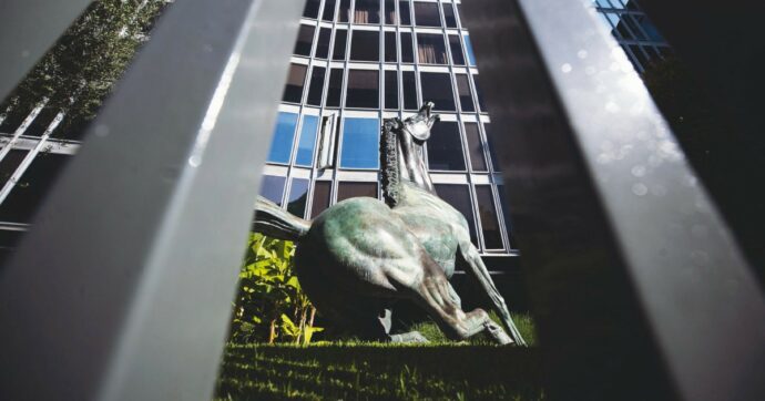 La Rai fa il doppio tavolo sindacale sul Tg2 Dossier