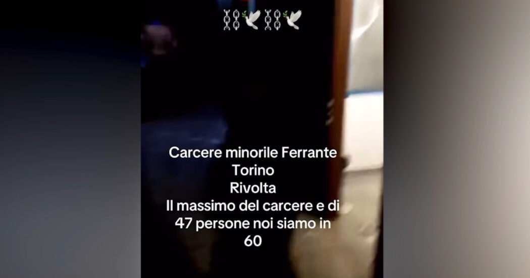 Torino, disordini nel carcere minorile Ferrante Aporti: le proteste dei giovani finiscono su TikTok. Il ministero: “Trasferiti”