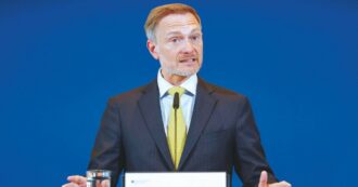 Copertina di La Germania già in recessione si suicida per 17 mld di deficit