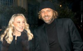 Copertina di “Sarei stata una me**a se non fossi andato da Eleonora Giorgi. Nel momento del bisogno era logico starle accanto”: Massimo Ciavarro racconta l’ex moglie