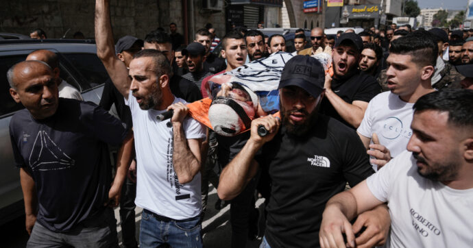 Israele colpisce 5 città palestinesi a Gaza e in Cisgiordania. “Almeno 7 morti a Tubas e Jenin” Gerusalemme, 20enne accoltellata in strada