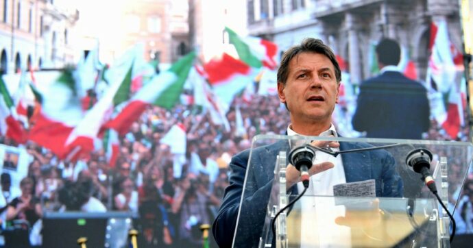 Assemblea 5S, Conte risponde a deputati e senatori