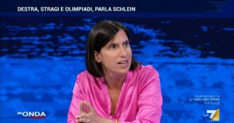 Copertina di Imane Khelif, Schlein contro Salvini e Meloni: “Passano come trattori sulle vite delle persone, hanno l’ossessione del controllo dei corpi”. Su La7