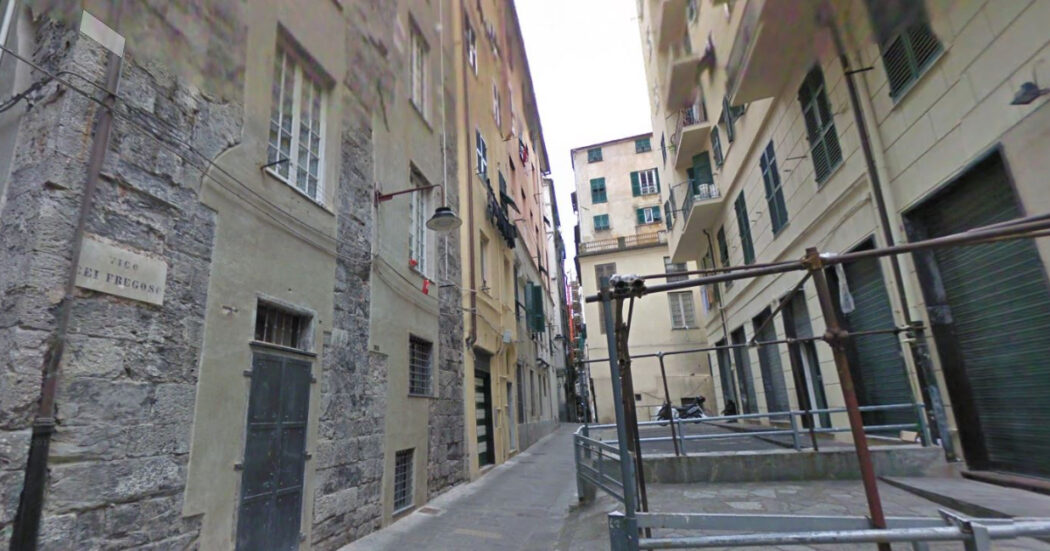 Genova, il cadavere di una 29enne trovato mummificato in casa: disposta l’autopsia