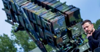 Copertina di Ucraina, Vignarca (Rete Pace Disarmo): “Oramai è chiaro: armare Zelensky non risolve nulla”