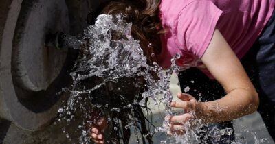 Copertina di Allerta caldo in tutta la Penisola. E sul Monte Bianco la temperatura supera lo zero per 33 ore consecutive