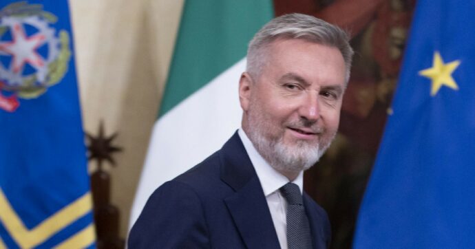 Pd, Falchi atlantisti contro il governo: cambia la linea