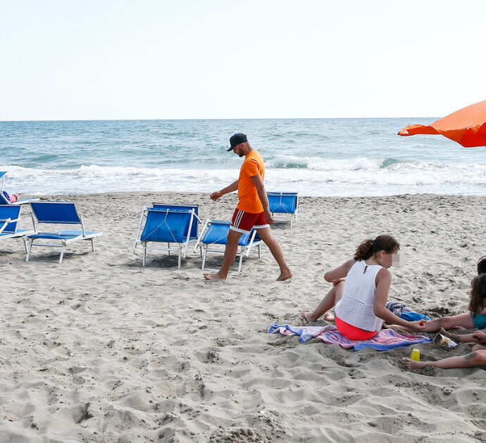 Bandiere verdi 2025: la nuova classifica delle spiagge family-friendly in Italia e all’estero. La Calabria regna al primo posto da tredici anni
