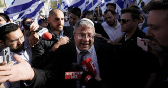 Copertina di Iran-Israele, Ben Gvir porta gli ultra-ortodossi a pregare sul Monte del Tempio nel giorno di Tisha B’av. Lapid: “Vuole la guerra regionale”