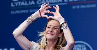 Copertina di La domenica fantasy di Meloni (e di FdI): “Arianna è come B.”