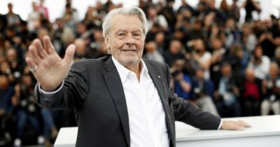 Copertina di “Mio padre Alain Delon ha spaccato la testa a mia madre. Le ha rotto il naso due volte e otto costole”: la rivelazione choc del terzo figlio Alain-Fabien