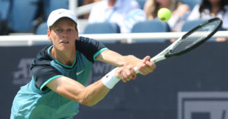 Copertina di Cincinnati, Sinner soffre ma vince il quarto di finale contro Rublev: perchè ora l’azzurro può sorridere (nonostante non sia al top)