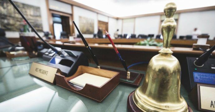 Csm, togati contro laici: “Ora nessuno s’inventi paracadute per Natoli”