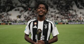 Copertina di La notte da sogno di Mbangula: debutto, gol e premio di migliore in campo contro il Como. Chi è il calciatore belga della Juventus